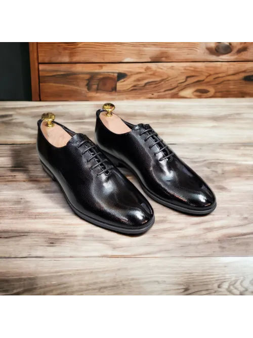 Pantofi eleganti barbati cu puncte 1242